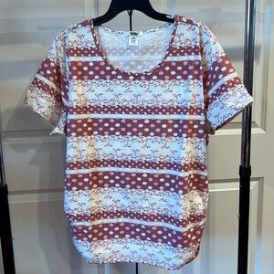 Country Store Multi Pattern Pink and White with Elastic Short Sleeve Tee NWOT